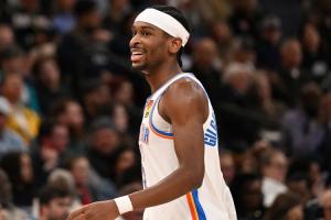 开云入口-官网MVP榜：亚历山大稳居第一 詹姆斯杀入前五 哈登获提名