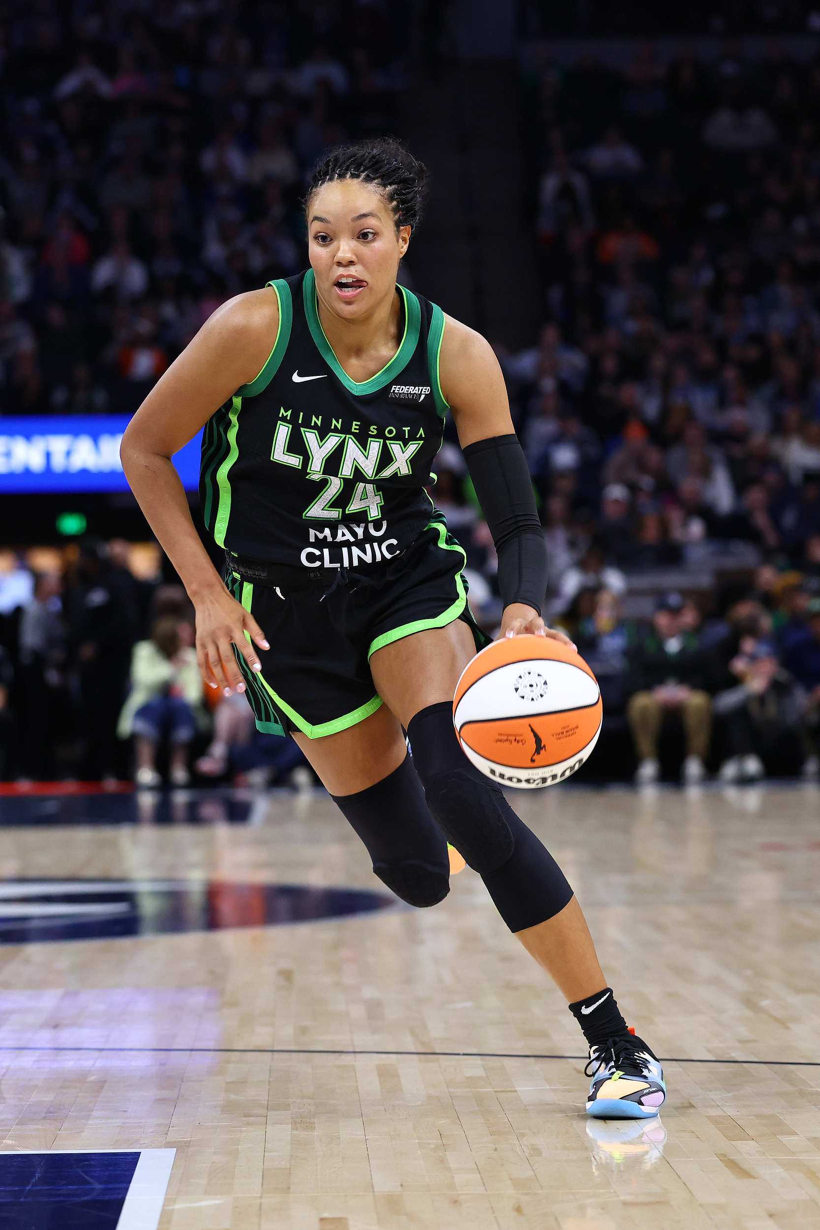 🏀山猫vs风暴前瞻：科利尔状态火热，山猫主场剑指开局5连胜