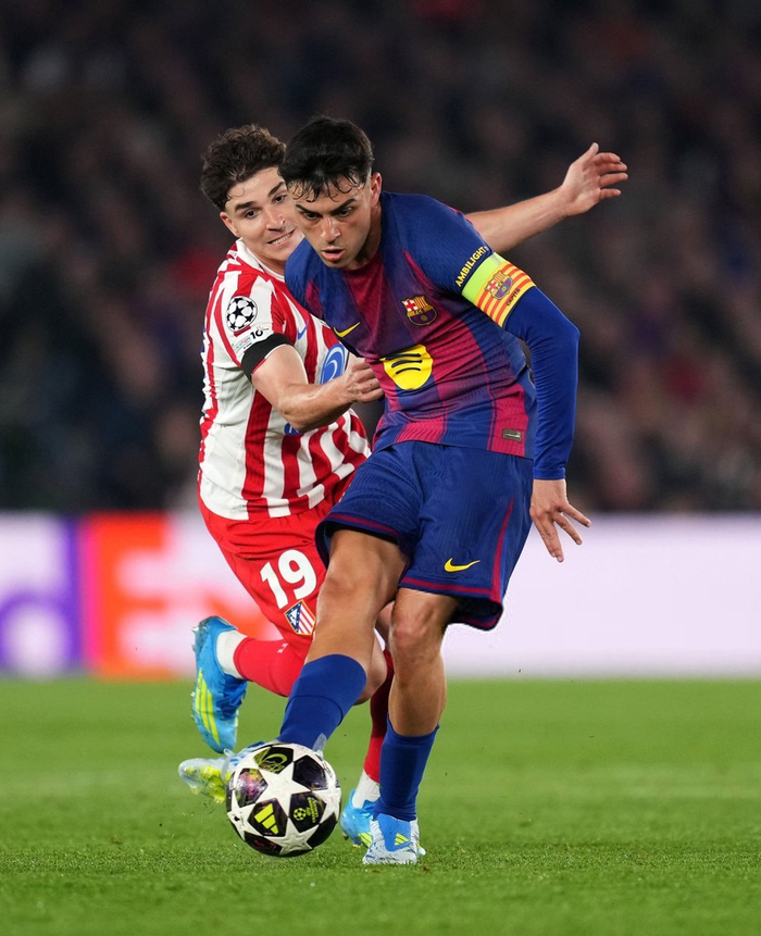 开云-佩德里对决阿尔瓦雷斯，巴萨迎战马竞欧冠焦点战|巴塞罗那|佩德罗·冈萨雷斯·洛佩斯|马德里竞技|联赛_新浪体育_新浪新闻